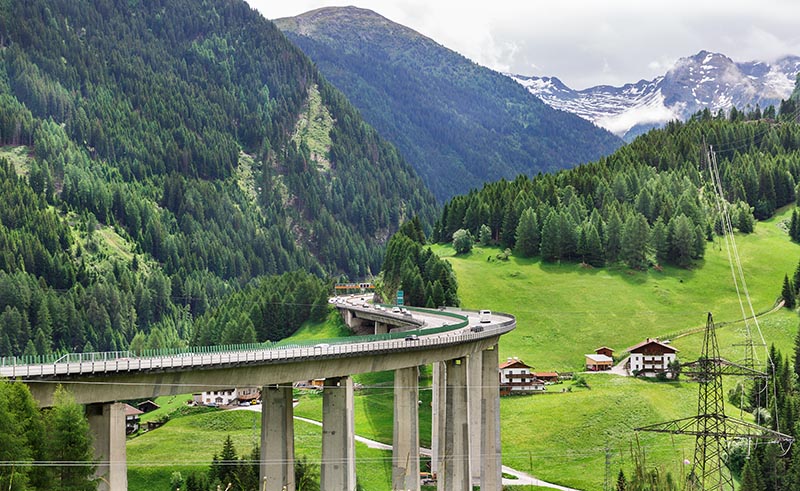 Limitazioni sul Ponte di Lueg: appello delle associazioni al Ministro Salvini