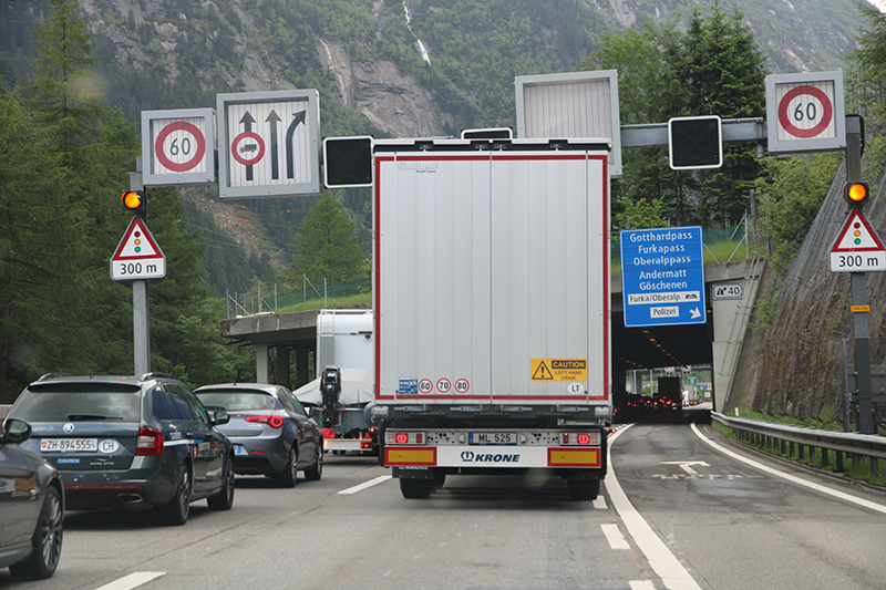 Riapre il tunnel stradale del San Gottardo