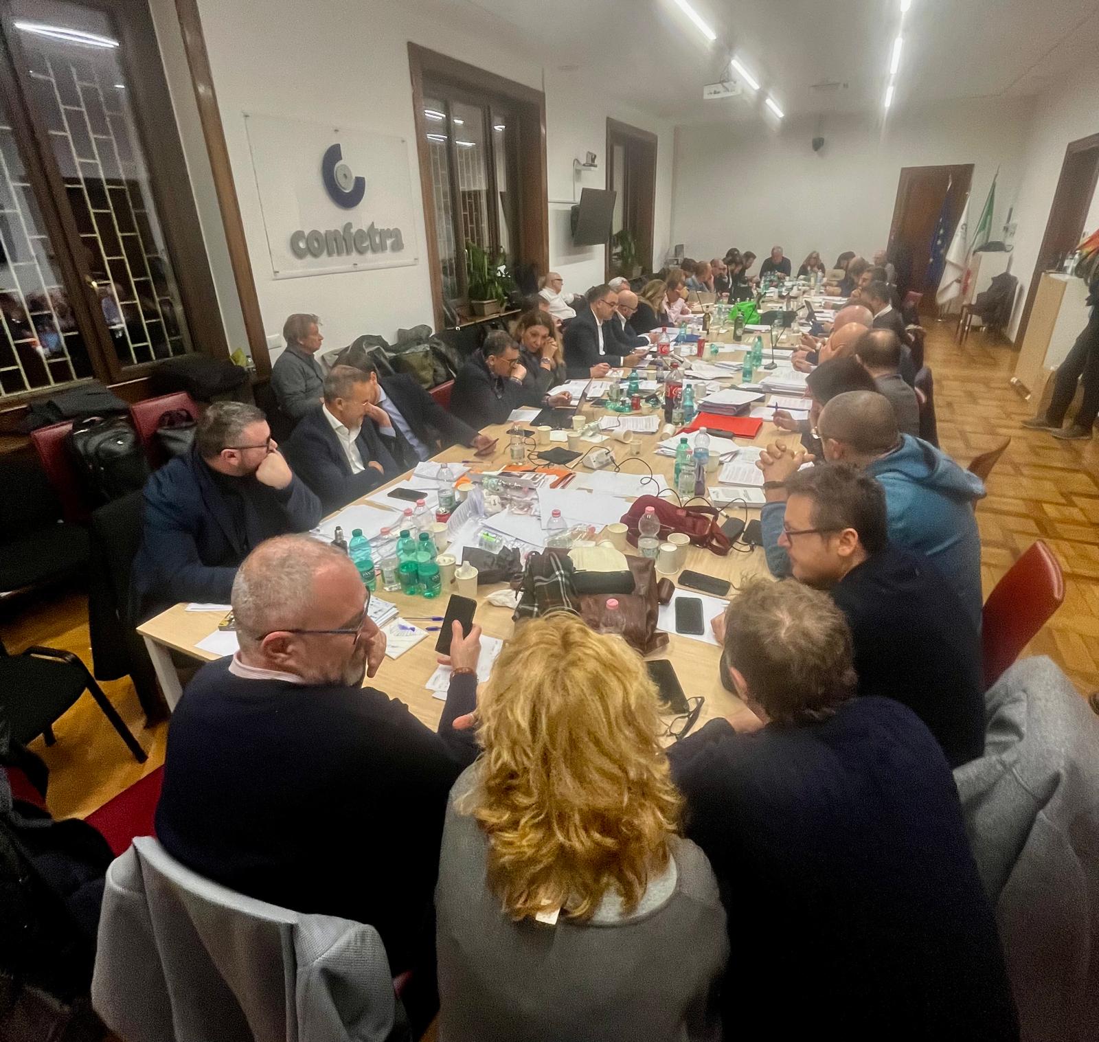 Contratto Logistica, Trasporto merci e Spedizioni: i primi pareri delle associazioni di categoria