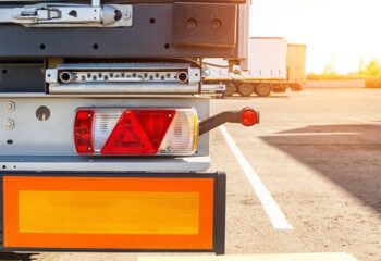 Targhe prova: i chiarimenti degli Interni sulle modifiche introdotte dal Dl Infrastrutture