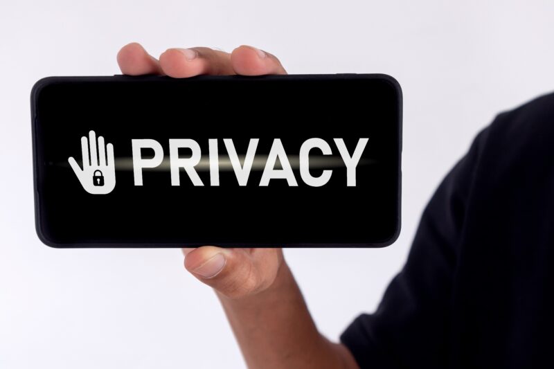 Dati di guida e privacy: il Garante multa un’azienda per controllo illecito