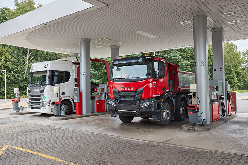 Decreto carburanti, taglio delle accise e credito d’imposta per l’autotrasporto